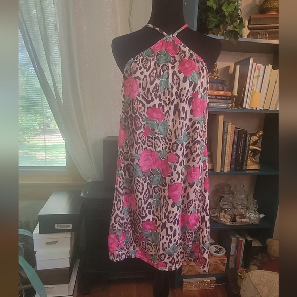 BOGO! 3 plus size dresses or swim cover ups - Picture 3 of 7